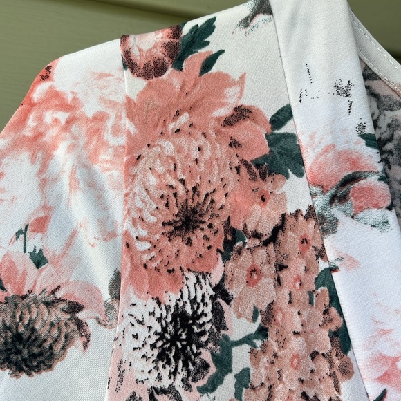 BNWOT floral Saved by the Dress - Picture 5 of 12
